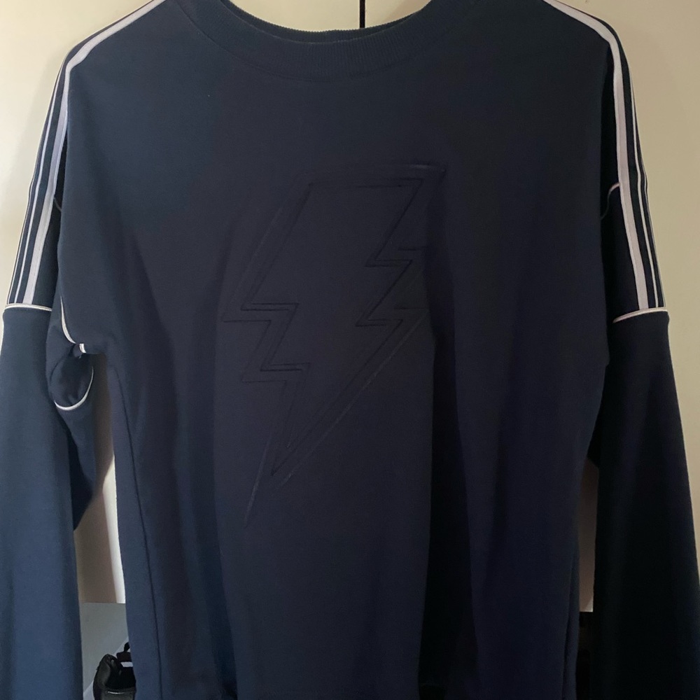 Dark blue sweatshirt with lightning bolt in front